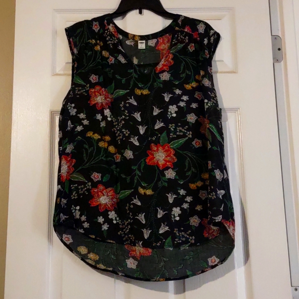 Old Navy black multi color flowered tank